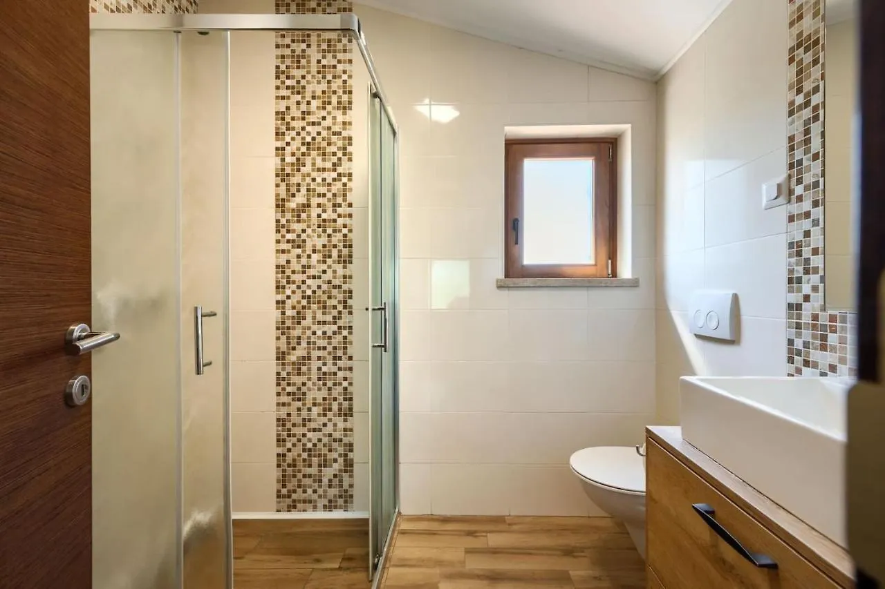 Activity Villa Gita With Pool And Grill In Tinjan Croatia